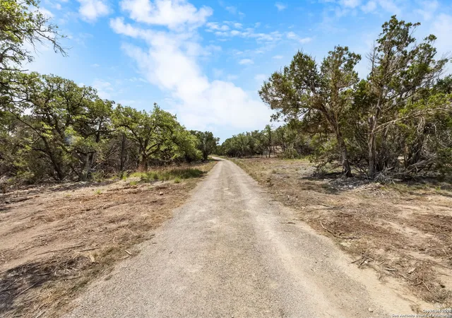 Photo 1 of House for sale at Tbd N Cranes Mill Rd, Canyon Lake, TX 78133 | MLS# 1856644 | Listing updated on 2025-10-17