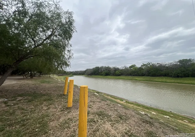 17th image of 1057 Midway, Carrizo Springs, TX 78834 | MLS# 1856646