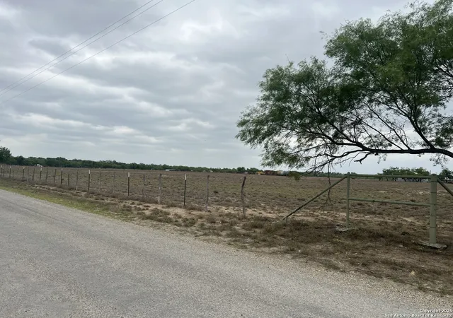 Photo 4 of House for sale at 1057 Midway, Carrizo Springs, TX 78834 | MLS# 1856646 | Listing updated on 2025-08-15
