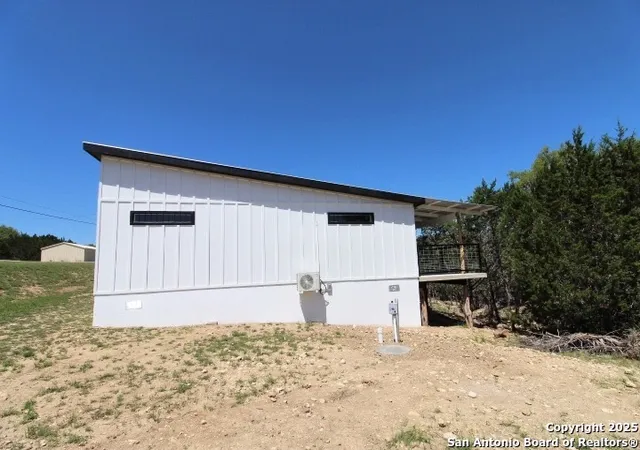 Photo 3 of Single family home for sale at 403 Private Road 1523, Bandera, TX 78003 | MLS# 1856658 | Listing updated on 2025-09-15