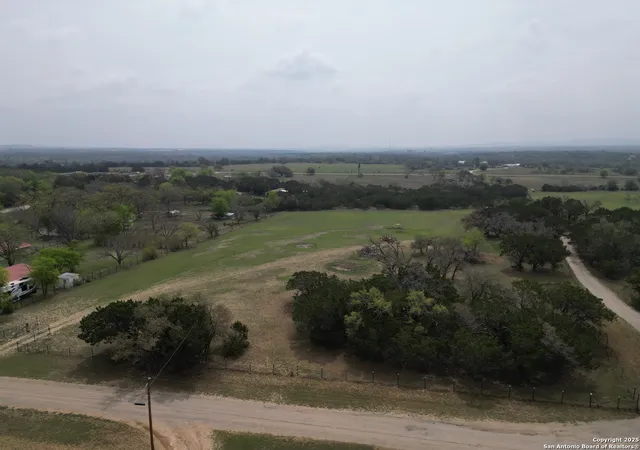 Photo 3 of Sale Pending at 157 Bluebonnet Dr, Bandera, TX 78003 | MLS# 1856719 | Listing updated on 2025-12-23