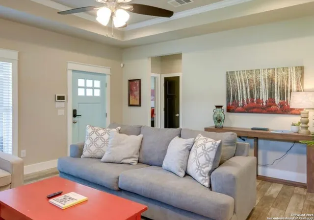 Photo 4 of Single family home for sale at 1406 Nolan St, San Antonio, TX 78202 | MLS# 1856732 | Listing updated on 2025-04-25