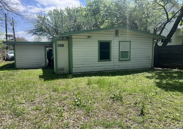 Photo 3 of Single family home for sale at 1414 Vargas, Austin, TX 78741 | MLS# 1856823 | Listing updated on 2025-04-21