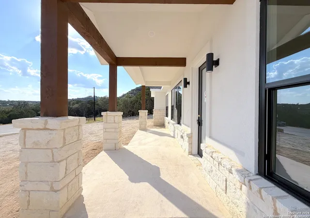Photo 3 of Sale Pending at 420 Sendera Hills, Canyon Lake, TX 78133 | MLS# 1856836 | Listing updated on 2026-03-08