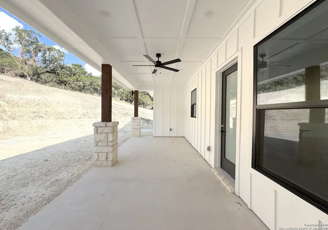 Photo 4 of Sale Pending at 420 Sendera Hills, Canyon Lake, TX 78133 | MLS# 1856836 | Listing updated on 2026-03-08