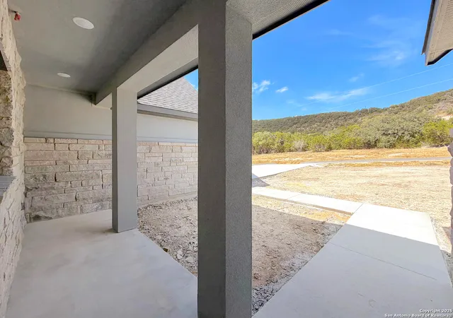 Photo 4 of Single family home for sale at 508 Sendera Valley, Canyon Lake, TX 78133 | MLS# 1856842 | Listing updated on 2025-12-10