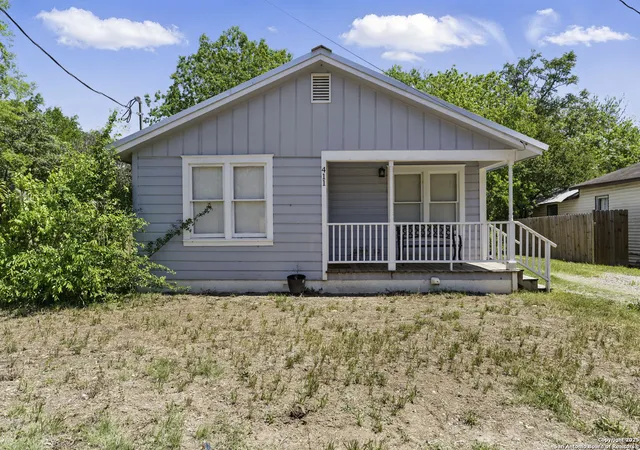 1st image of 411 Ellis, Seguin, TX 78155 | MLS# 1856923