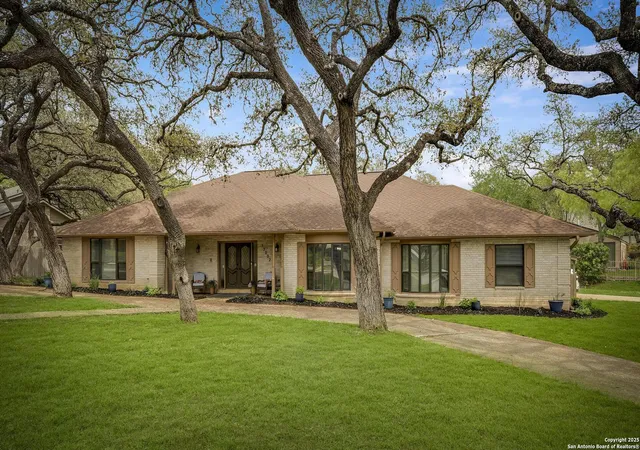 Photo 3 of Sale Pending at 13002 Hunters Breeze, San Antonio, TX 78230 | MLS# 1856935 | Listing updated on 2025-08-28