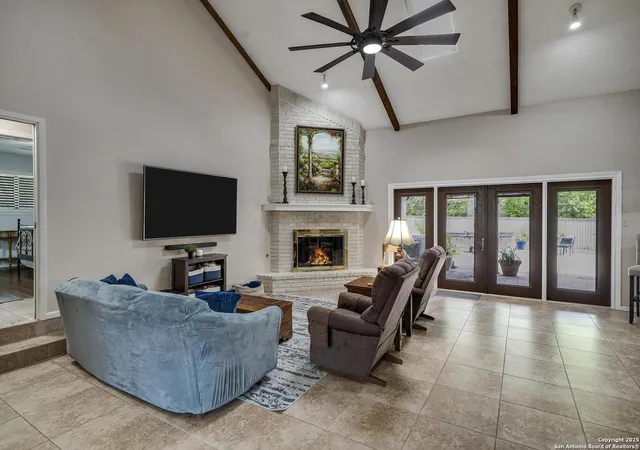 Photo 4 of Sale Pending at 13002 Hunters Breeze, San Antonio, TX 78230 | MLS# 1856935 | Listing updated on 2025-08-28