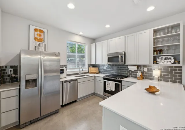 4th image of 330 Clay #26, San Antonio, TX 78204 | MLS# 1856968