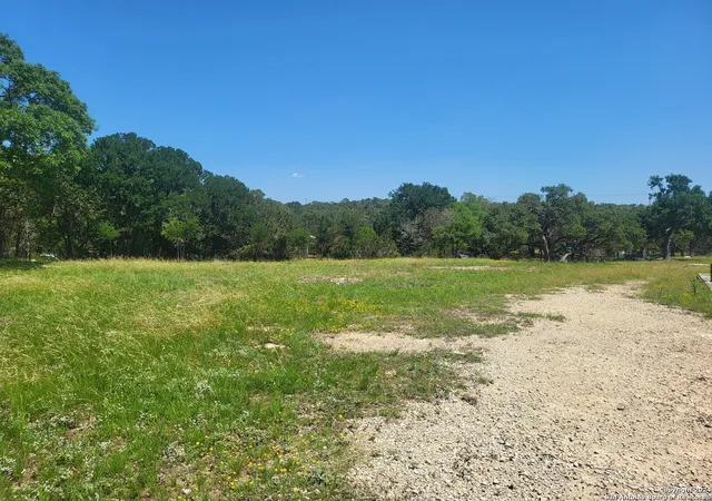 2nd image of 89 Jana Ln, Spring Branch, TX 78070 | MLS# 1856988