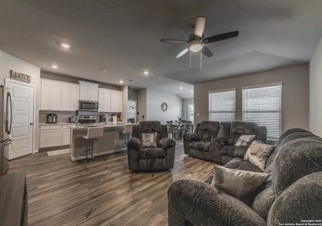 3rd image of 507 Shelton Pass, Cibolo, TX 78108 | MLS# 1857152