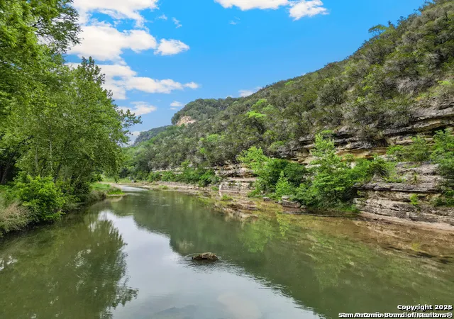 25th image of 829 Bingham Lane, New Braunfels, TX 78132 | MLS# 1857175