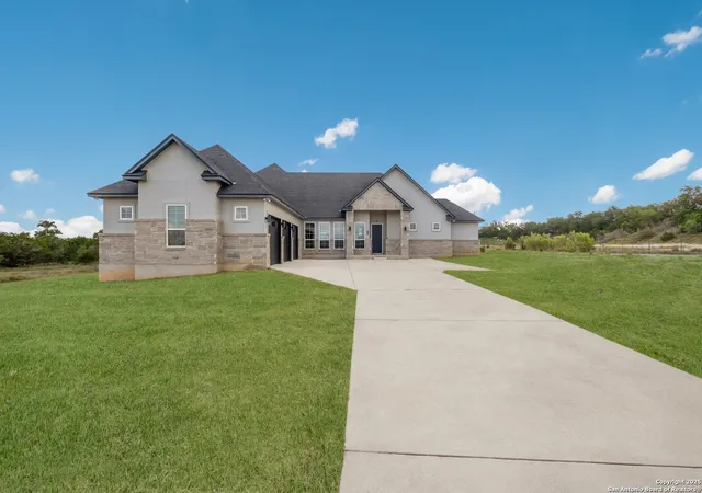 2nd image of 351 Mexican Hat, Spring Branch, TX 78070 | MLS# 1857291
