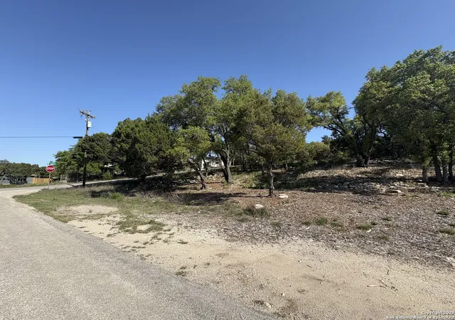 Photo 1 of Land for sale at 129 Lake Forest, Canyon Lake, TX 78133 | MLS# 1857404 | Listing updated on 2025-04-21