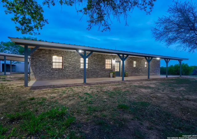 4th image of 601 Wildflower Dr, Lytle, TX 78052 | MLS# 1857580