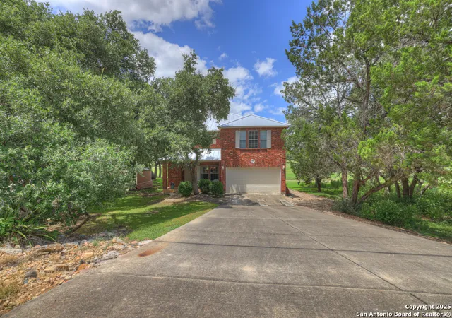 Photo 3 of Single family home for sale at 243 Watts, Canyon Lake, TX 78133 | MLS# 1857584 | Listing updated on 2025-09-23