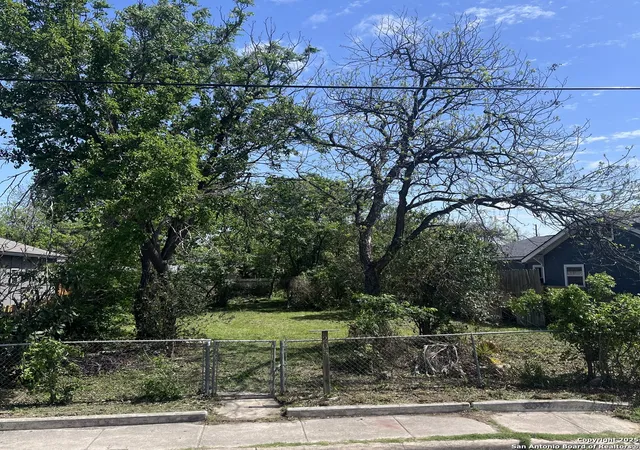 Photo 1 of Land for sale at 205 Rehmann, San Antonio, TX 78204 | MLS# 1857678 | Listing updated on 2025-10-10