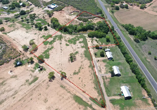 4th image of 3894 S State Hwy 173, Devine, TX 78016 | MLS# 1857792