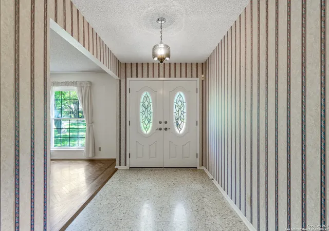 5th image of 119 W Mossy Cup St, Shavano Park, TX 78231 | MLS# 1857836