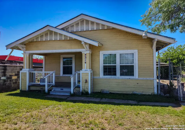 Photo 2 of Single family home for sale at 4314 W Martin Street, San Antonio, TX 78207 | MLS# 1857891 | Listing updated on 2025-10-15