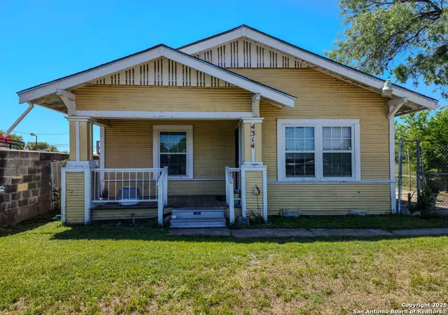 Photo 4 of Single family home for sale at 4314 W Martin Street, San Antonio, TX 78207 | MLS# 1857891 | Listing updated on 2025-10-15