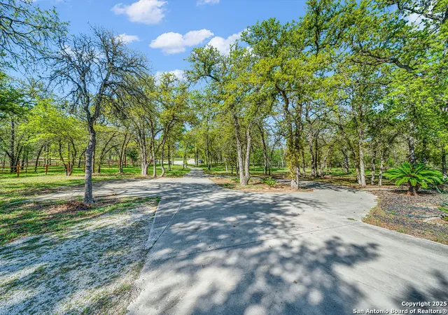 3rd image of 202 Oak Bend, La Vernia, TX 78121 | MLS# 1857937