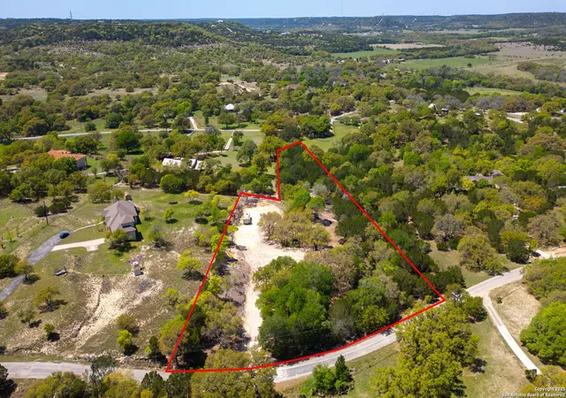 1st image of 421 Lake Side Cir, Boerne, TX 78006 | MLS# 1858018