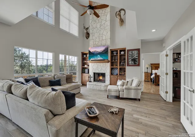 3rd image of 448 Summer Glen, New Braunfels, TX 78132 | MLS# 1858051