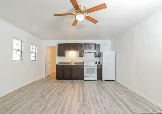 Photo 3 of Multi family home for sale at 215 Greenlawn, Pleasanton, TX 78064 | MLS# 1858110 | Listing updated on 2026-02-26
