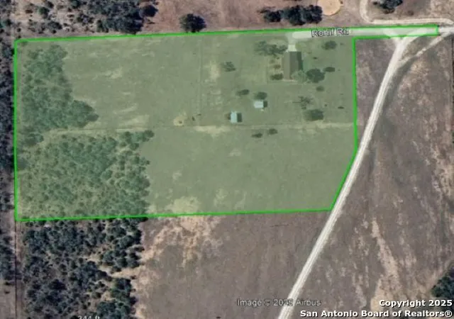 31st image of 601 Rohlf, Seguin, TX 78155 | MLS# 1858121