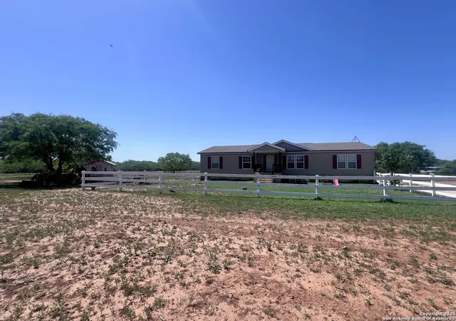 Photo 3 of Sale Pending at 8990 Fm 2146, Jourdanton, TX 78026 | MLS# 1858132 | Listing updated on 2026-04-13