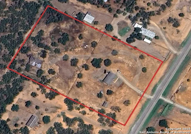 33rd image of 8990 Fm 2146, Jourdanton, TX 78026 | MLS# 1858132