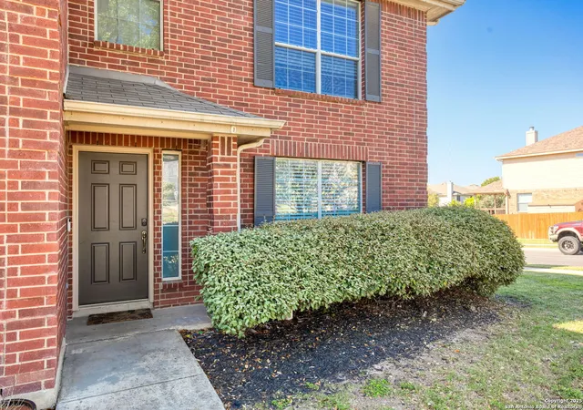 Photo 3 of Sale Pending at 10926 Shetland Hills, San Antonio, TX 78254 | MLS# 1858513 | Listing updated on 2025-10-08