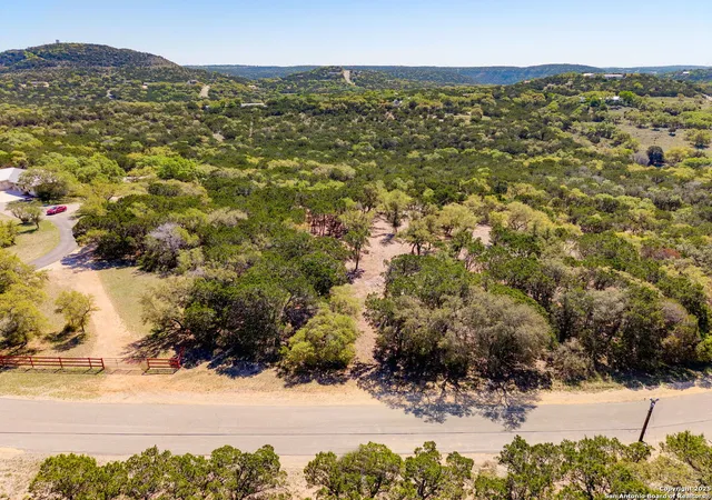 Photo 2 of Sale Pending at 1360 Mountain Breeze, Canyon Lake, TX 78133 | MLS# 1858541 | Listing updated on 2025-10-15