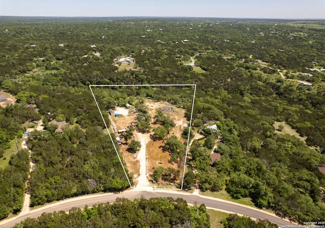 Photo 3 of Sale Pending at 623 Sierra, Canyon Lake, TX 78133 | MLS# 1858577 | Listing updated on 2026-01-13
