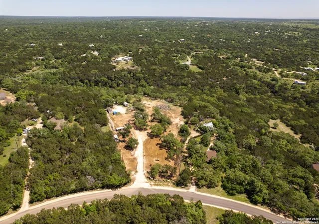 Photo 4 of Sale Pending at 623 Sierra, Canyon Lake, TX 78133 | MLS# 1858577 | Listing updated on 2026-01-13