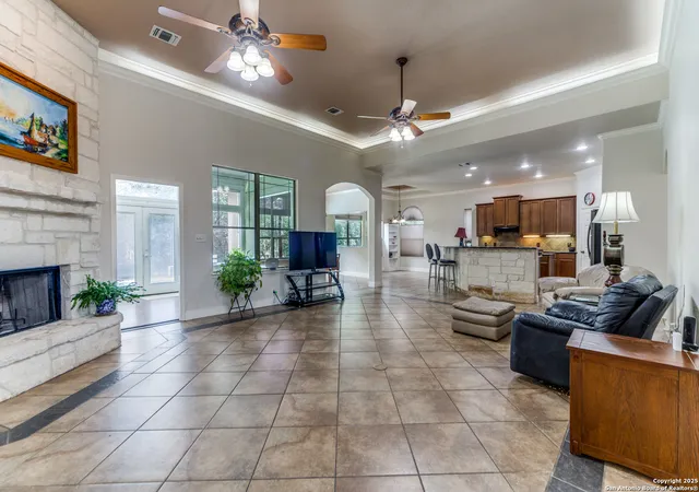 4th image of 16411 Yaupon Valley, Helotes, TX 78023 | MLS# 1858906