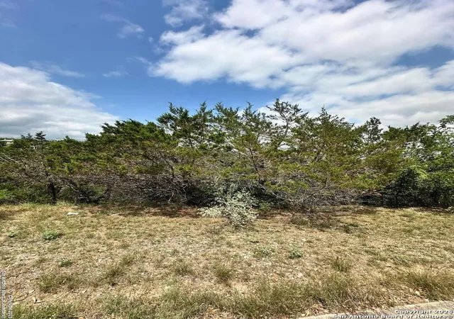 2nd image of 5 Trophy, San Antonio, TX 78258 | MLS# 1858921