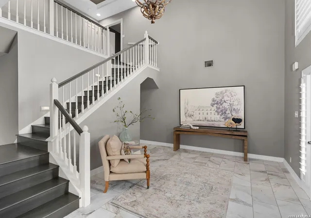 Photo 4 of Sale Pending at 26 Palace Pl, San Antonio, TX 78248 | MLS# 1858930 | Listing updated on 2026-03-17