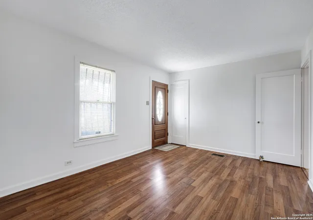 Photo 2 of Sale Pending at 234 Southway, San Antonio, TX 78225 | MLS# 1858993 | Listing updated on 2025-09-08