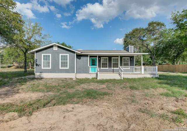 Photo 3 of Sale Pending at 25510 Sunset, San Antonio, TX 78264 | MLS# 1859040 | Listing updated on 2025-09-15