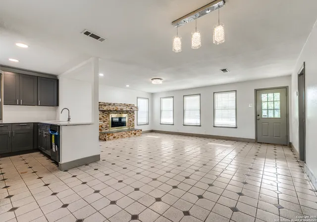 Photo 4 of Sale Pending at 25510 Sunset, San Antonio, TX 78264 | MLS# 1859040 | Listing updated on 2025-09-15