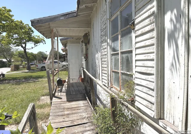 Photo 3 of Sale Pending at 1011 Shadwell, San Antonio, TX 78228 | MLS# 1859076 | Listing updated on 2026-08-03