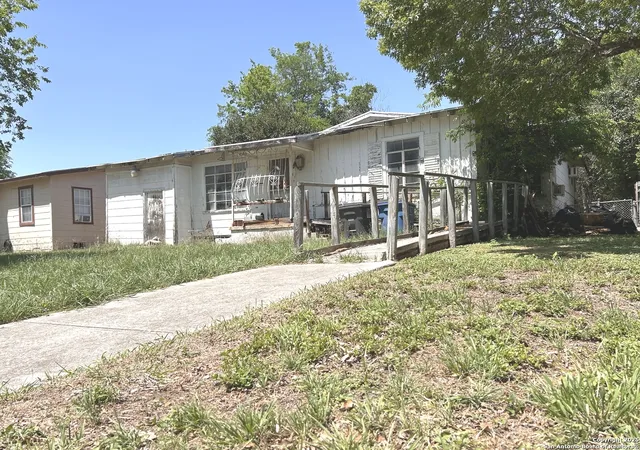 Photo 1 of Sale Pending at 1011 Shadwell, San Antonio, TX 78228 | MLS# 1859076 | Listing updated on 2026-08-03