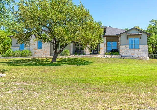 Photo 1 of Sale Pending at 152 Lantana Mesa, Spring Branch, TX 78070 | MLS# 1859119 | Listing updated on 2025-10-11