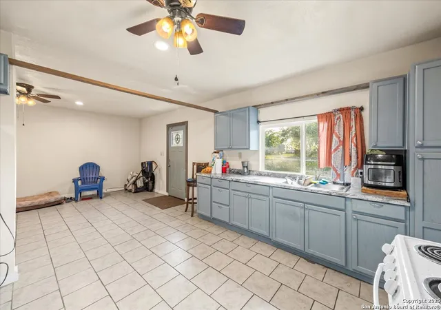 4th image of 610 Novella, Adkins, TX 78101 | MLS# 1859136