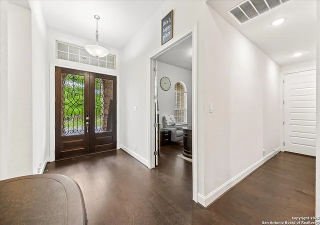 Photo 4 of Single family home for sale at 6957 Hallie Loop, Schertz, TX 78154 | MLS# 1859150 | Listing updated on 2026-02-05