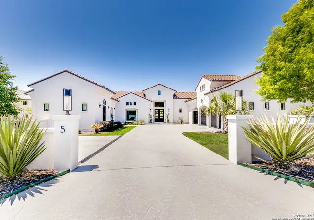 Photo 1 of Single family home for sale at 5 Montivillers, San Antonio, TX 78257 | MLS# 1859291 | Listing updated on 2025-12-02