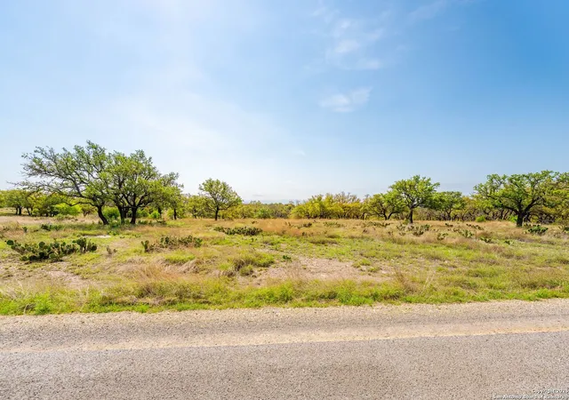 Photo 4 of Land for sale at 00 Tablerock Dr, Kerrville, TX 78028 | MLS# 1859399 | Listing updated on 2025-09-11
